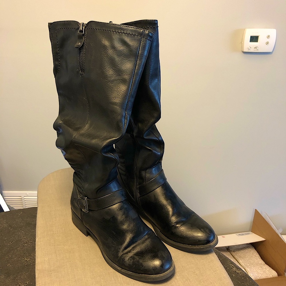 Tall black boots size 7